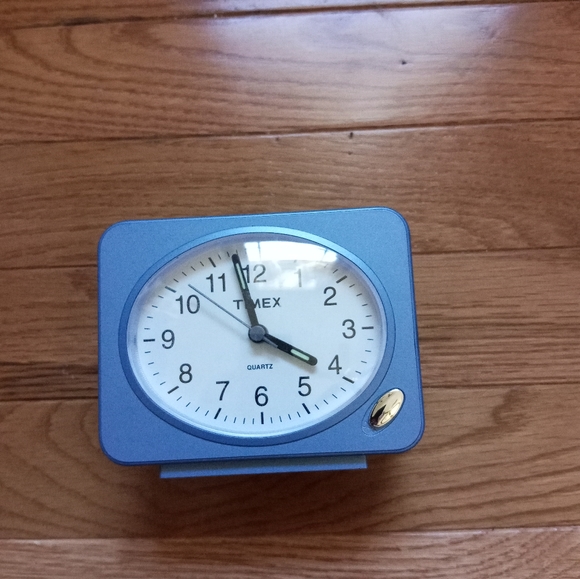 Timex Other Timex Battery Operated Wind Up Alarm Clock Poshmark